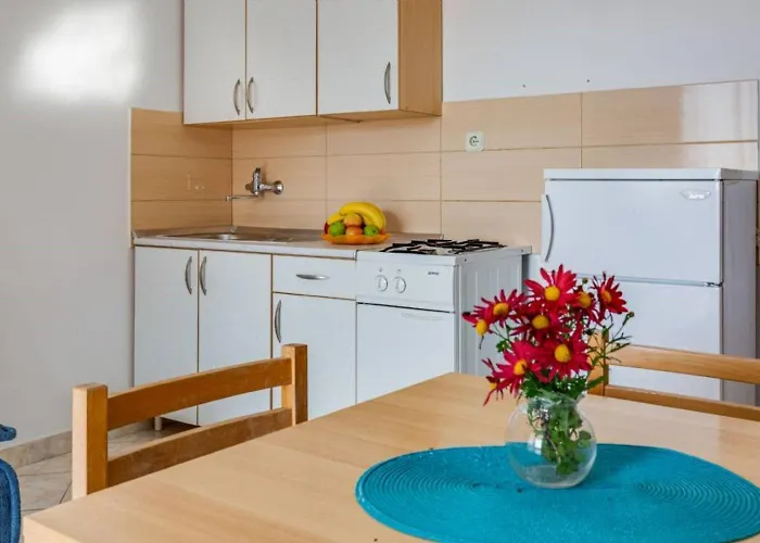 Tanja شقة باكوشتاني