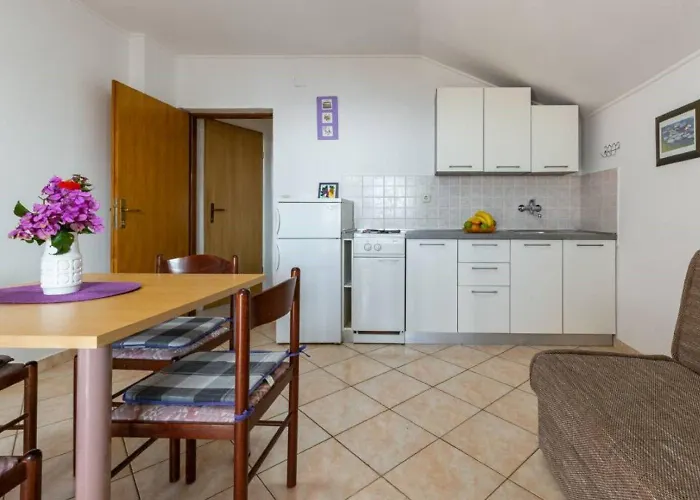 شقة Tanja باكوشتاني