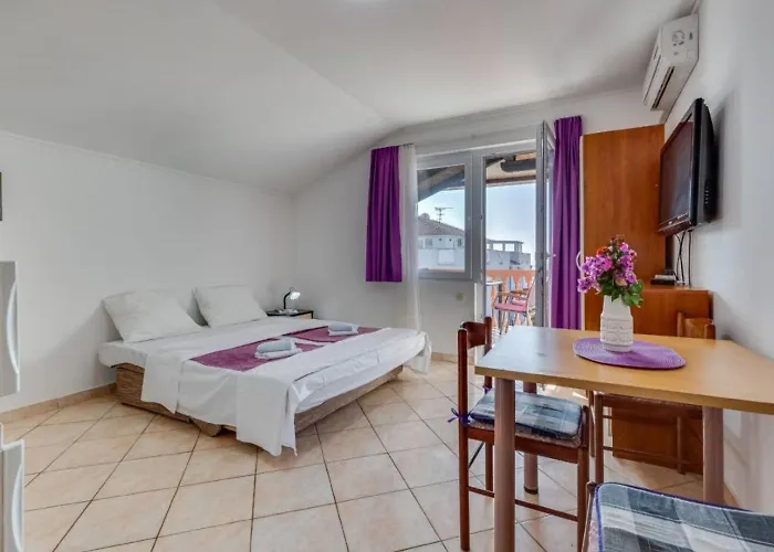 Tanja باكوشتاني