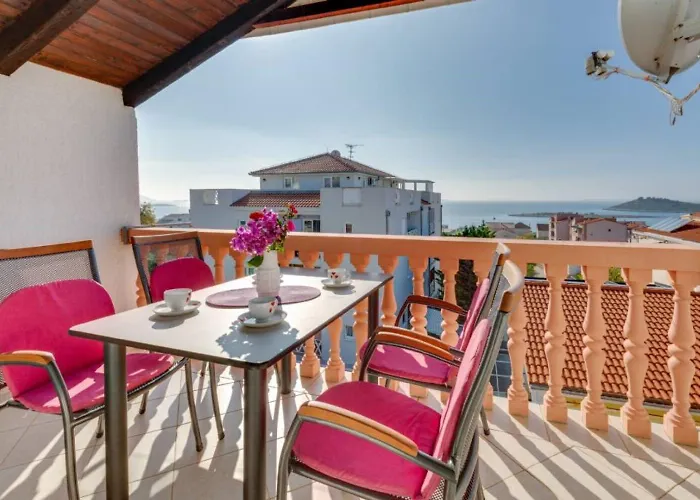 Tanja شقة باكوشتاني